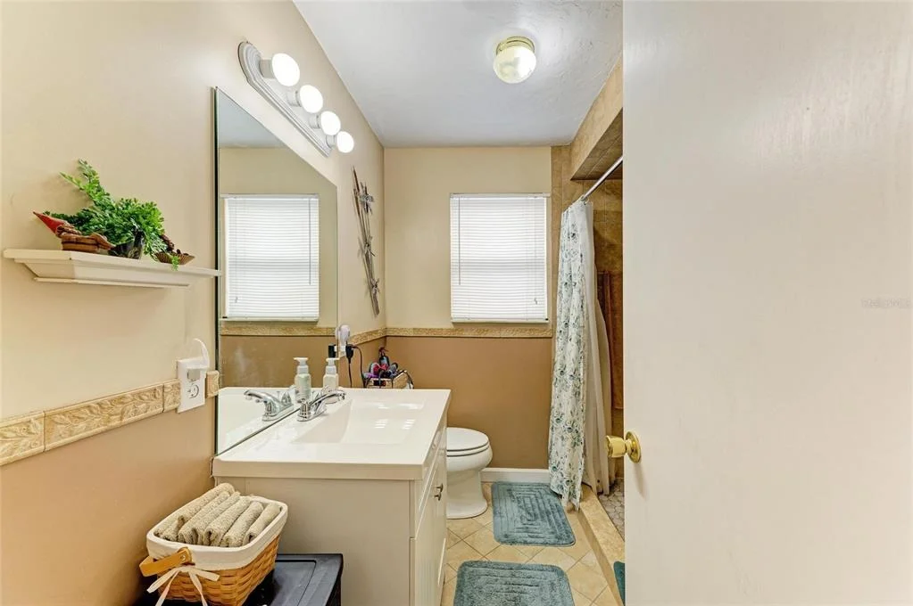 Photo of 31 SEMINOLE DRIVE