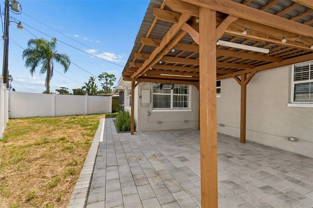 Photo of 2222 ARCADIA ROAD