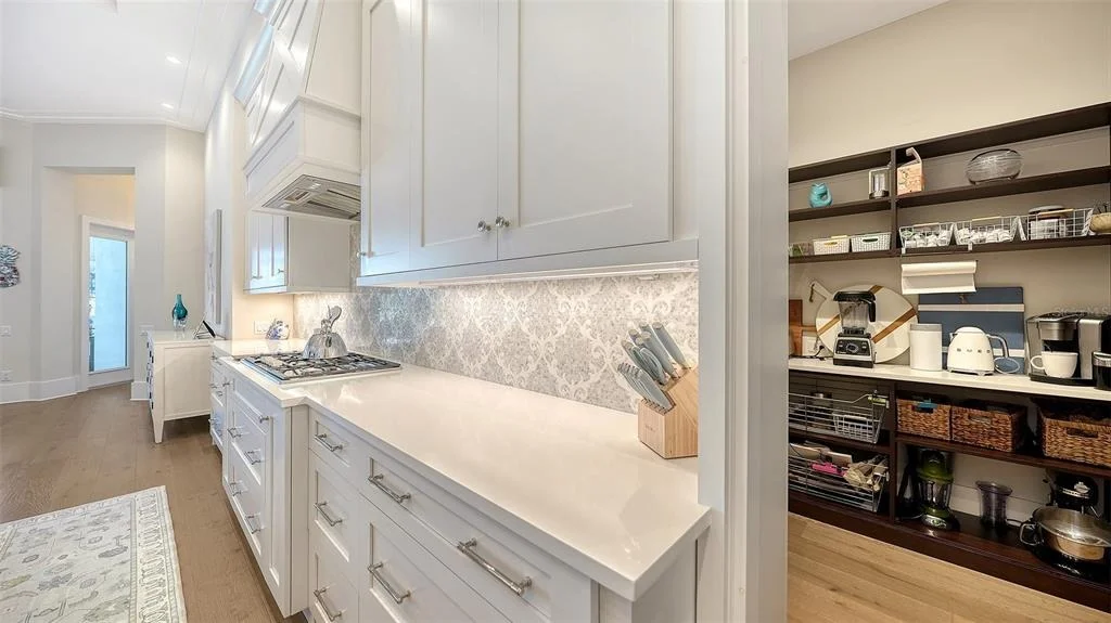 Photo of 8339 LUCERNE LOOP