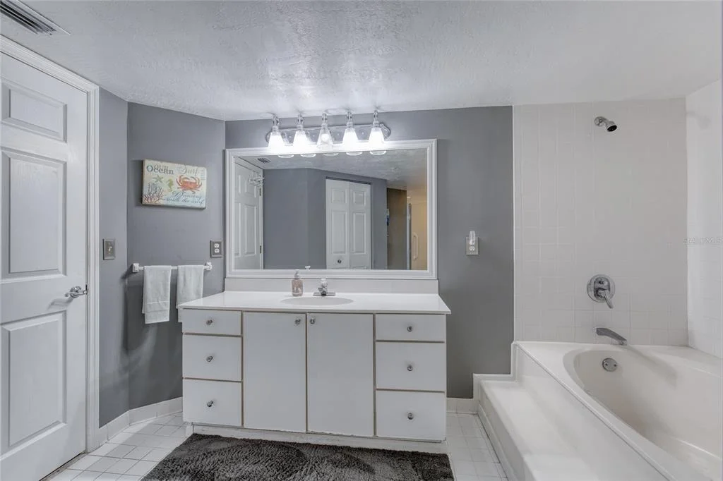Photo of Unit 3010 at 1 JOHN ANDERSON DRIVE