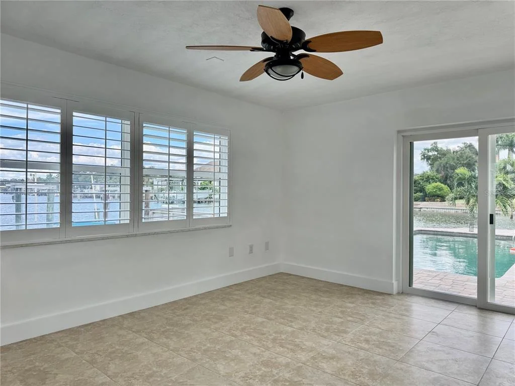 Photo of 902 OAKWOOD DRIVE