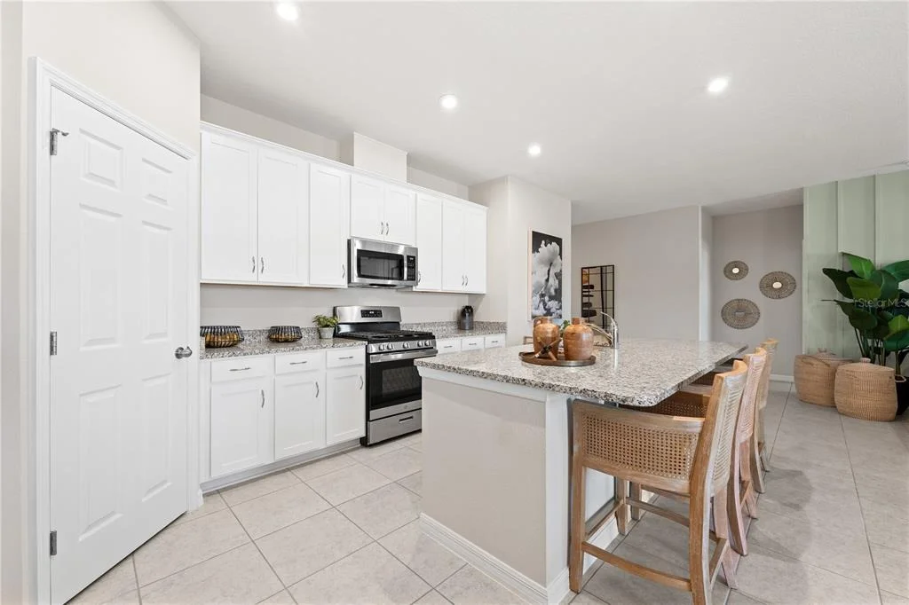 Photo of 846 PEBBLE CREST LANE