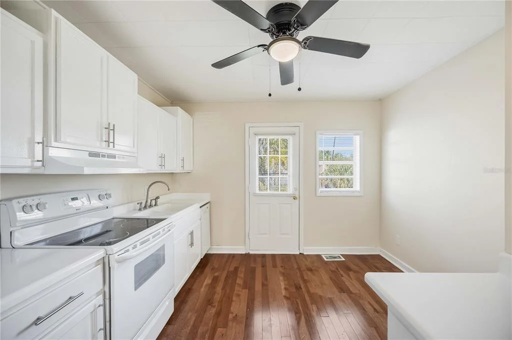 Photo of 2710 3RD AVENUE W