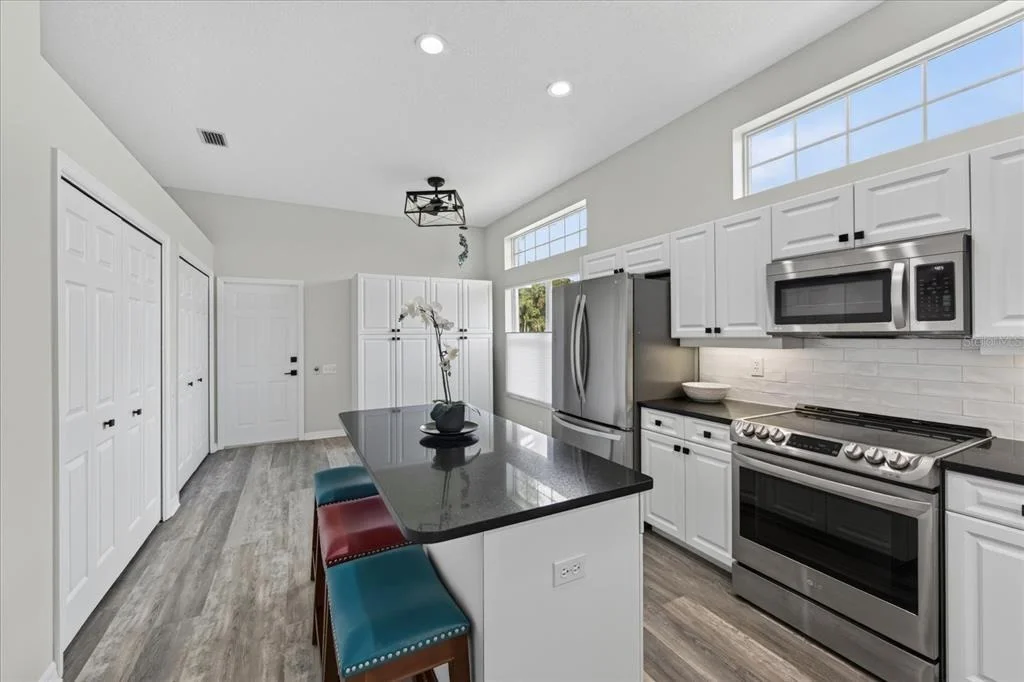 Photo of 6726 HICKORY HAMMOCK CIRCLE