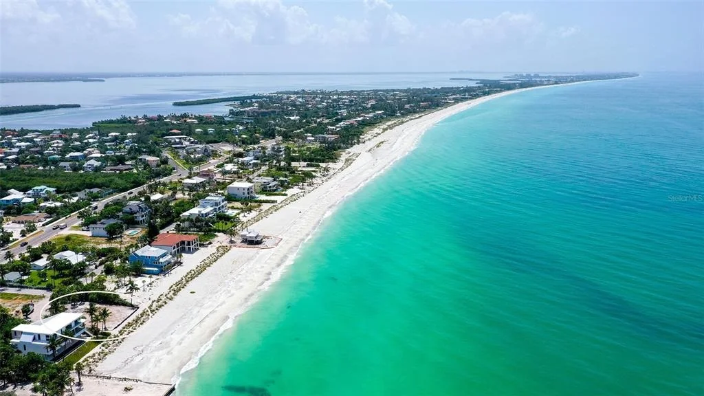 Photo of 6601 GULFSIDE ROAD