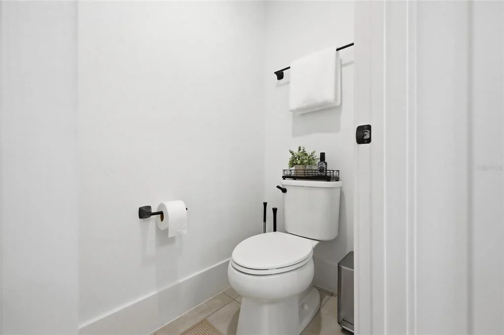 Photo of 1663 CROWNCREST DRIVE