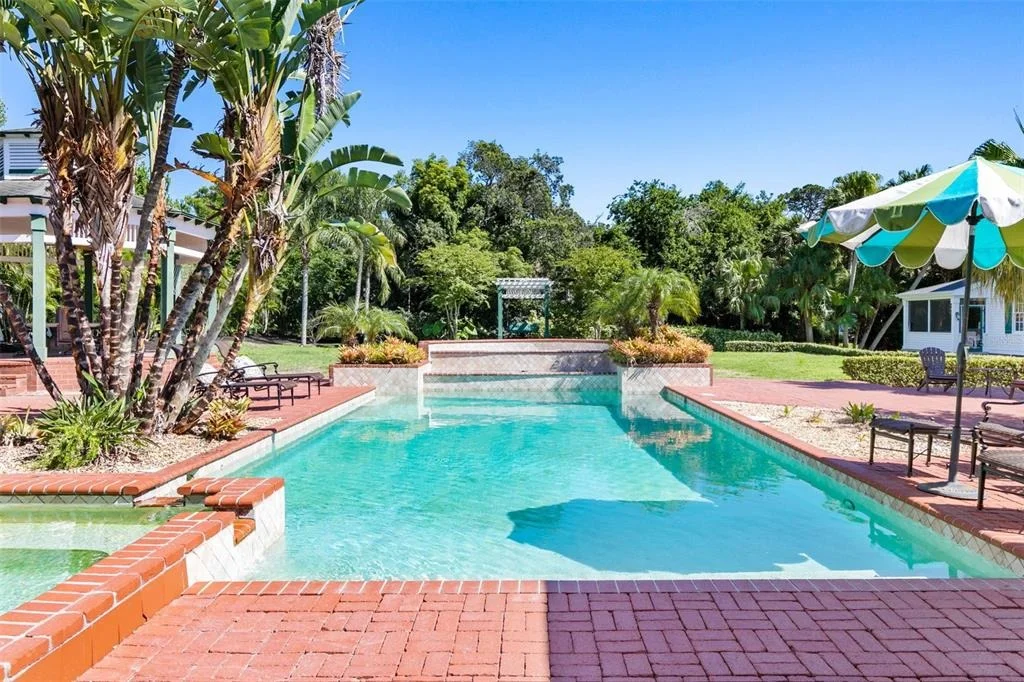 Photo of 253 JOHN ANDERSON DRIVE