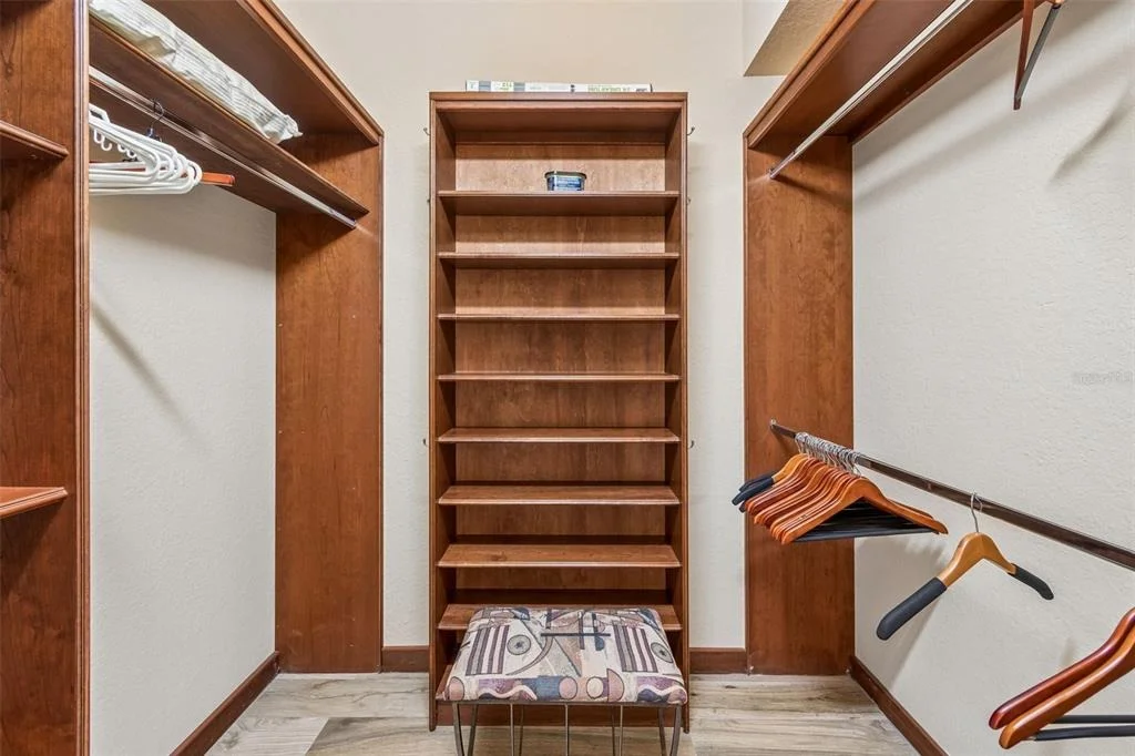 Photo of 566 PLANTERS MANOR WAY