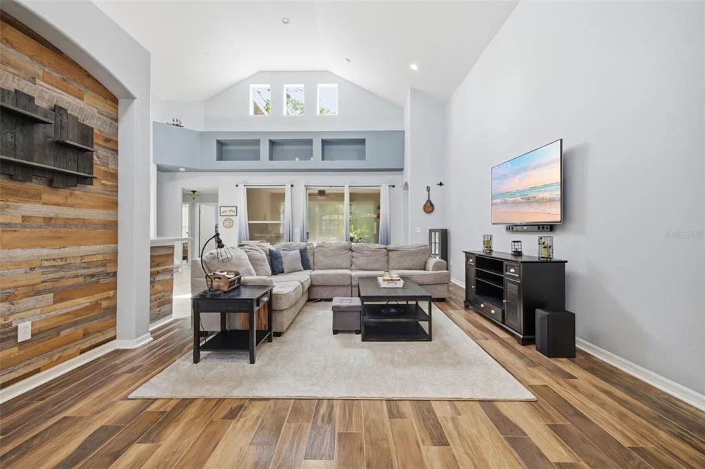 Photo of 6846 PINE SPRINGS