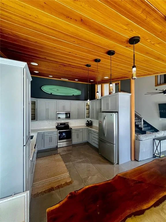 Photo of 1 HARRIS CIRCLE