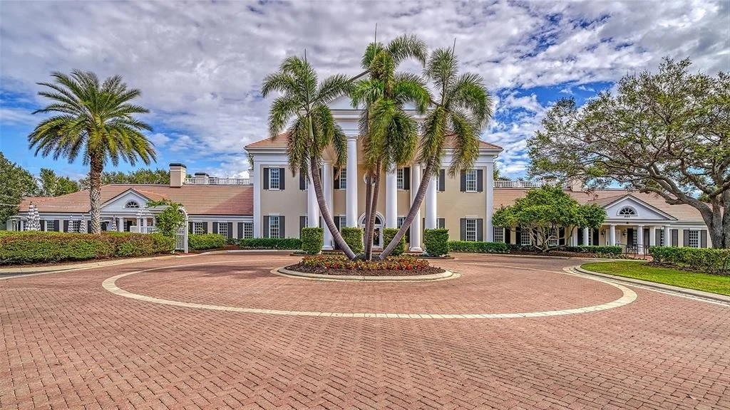 Photo of 360 N POINT ROAD