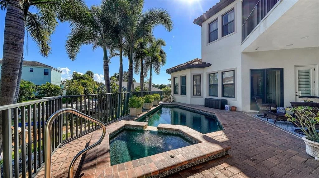 Photo of 1005 BOGEY LANE