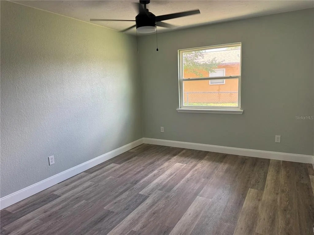 Photo of 26 SPRING LOOP CIRCLE