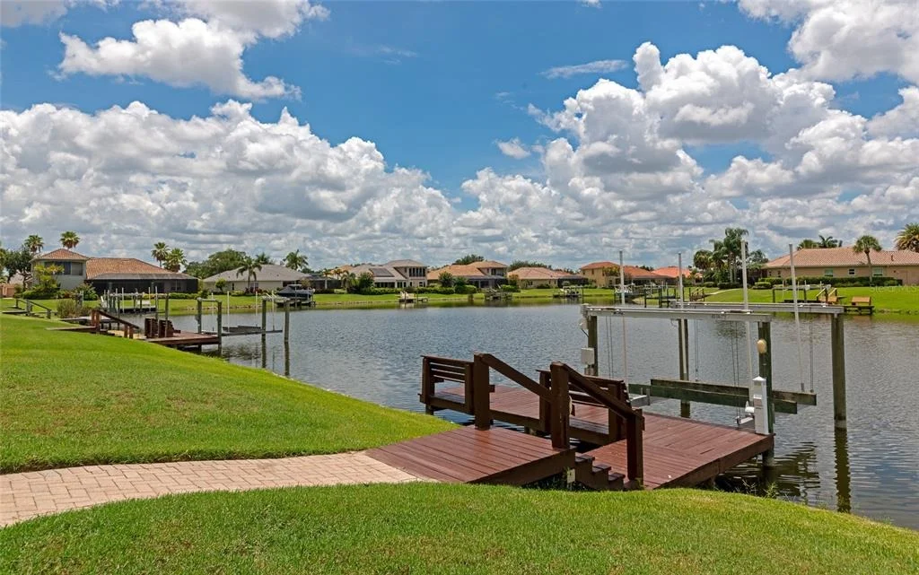 Photo of 10412 WINDING STREAM WAY