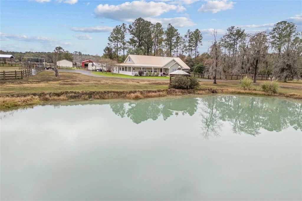Photo of 6864 NW COUNTY ROAD 229A