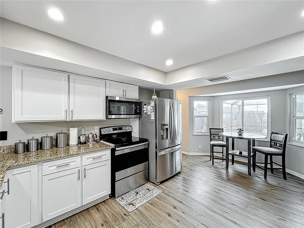 Photo of 340 VAIL DRIVE