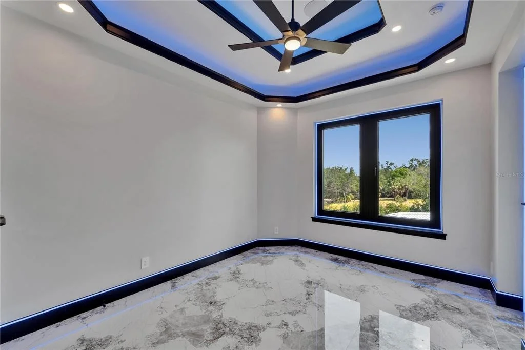 Photo of 6520 SIMONE SHORES CIRCLE