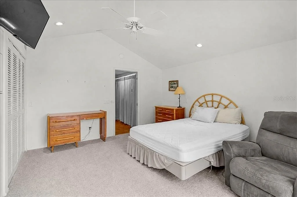Photo of 2404 BISPHAM ROAD
