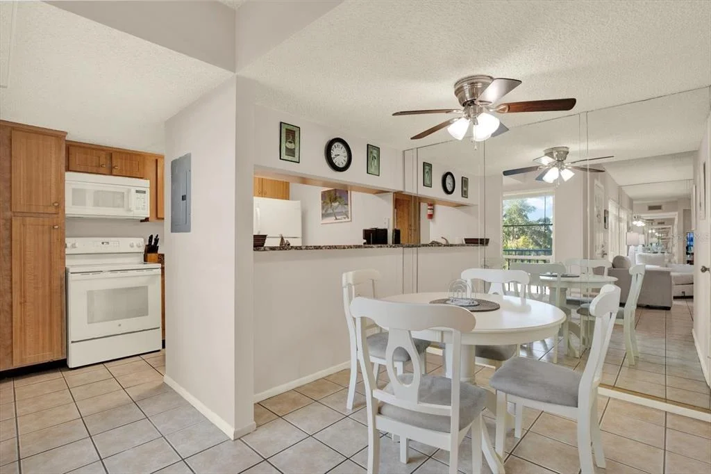 Photo of Unit E at 169 MEDALLION BOULEVARD