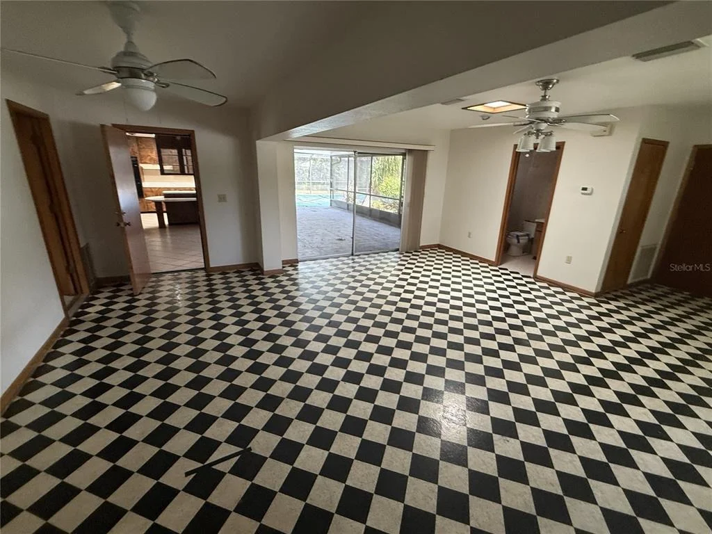 Photo of 1015 E MANN ROAD