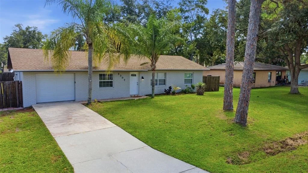 Photo of 3307 PINE TREE DRIVE