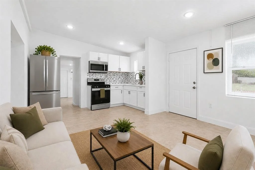 Photo of 918 FERNDELL ROAD
