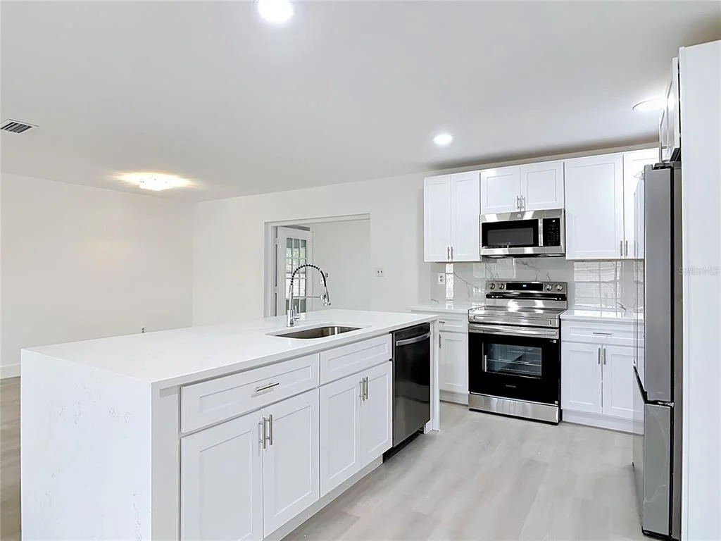 Photo of 930 TROY DRIVE