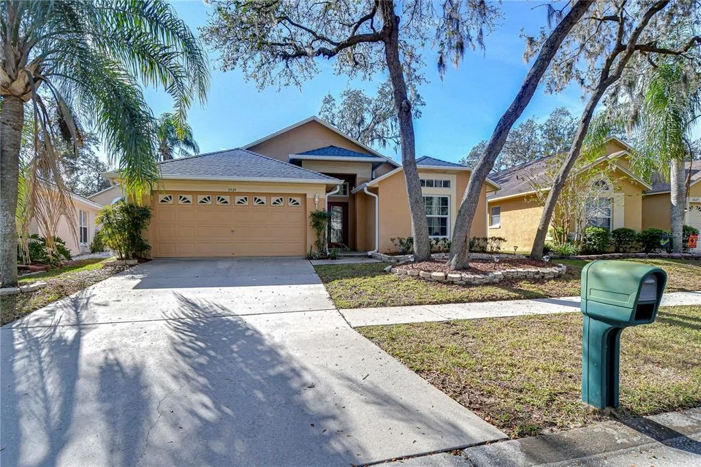 Photo of 2529 CLARESIDE DRIVE