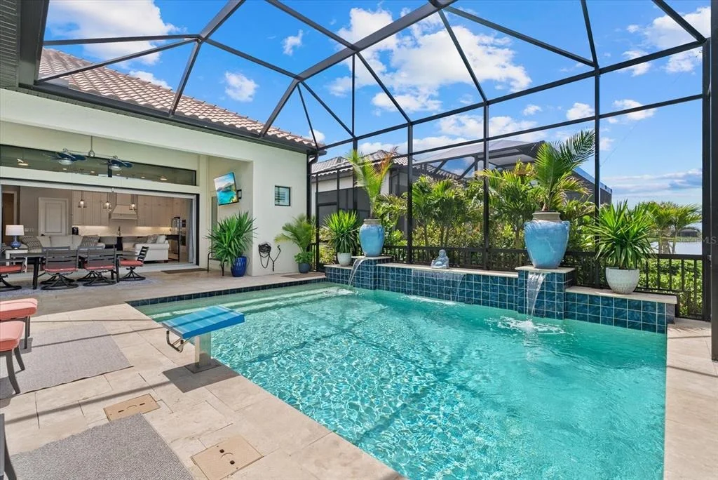 Photo of 556 BOCELLI DRIVE