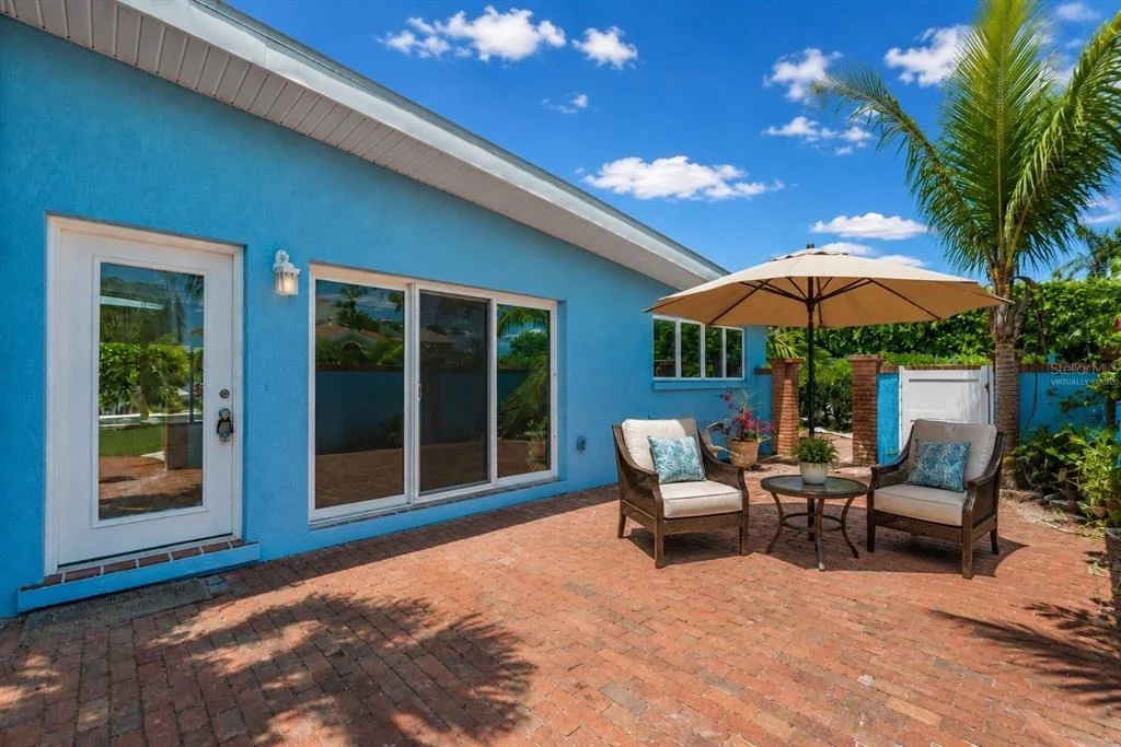 Photo of 528 KEY ROYALE DRIVE