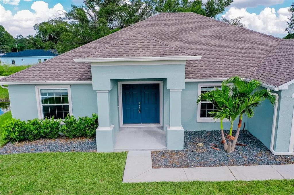 Photo of 230 COVE AT EAGLE LAKE CIRCLE