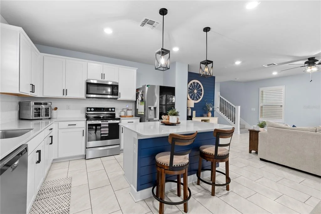 Photo of 9109 ROYAL RIVER CIRCLE