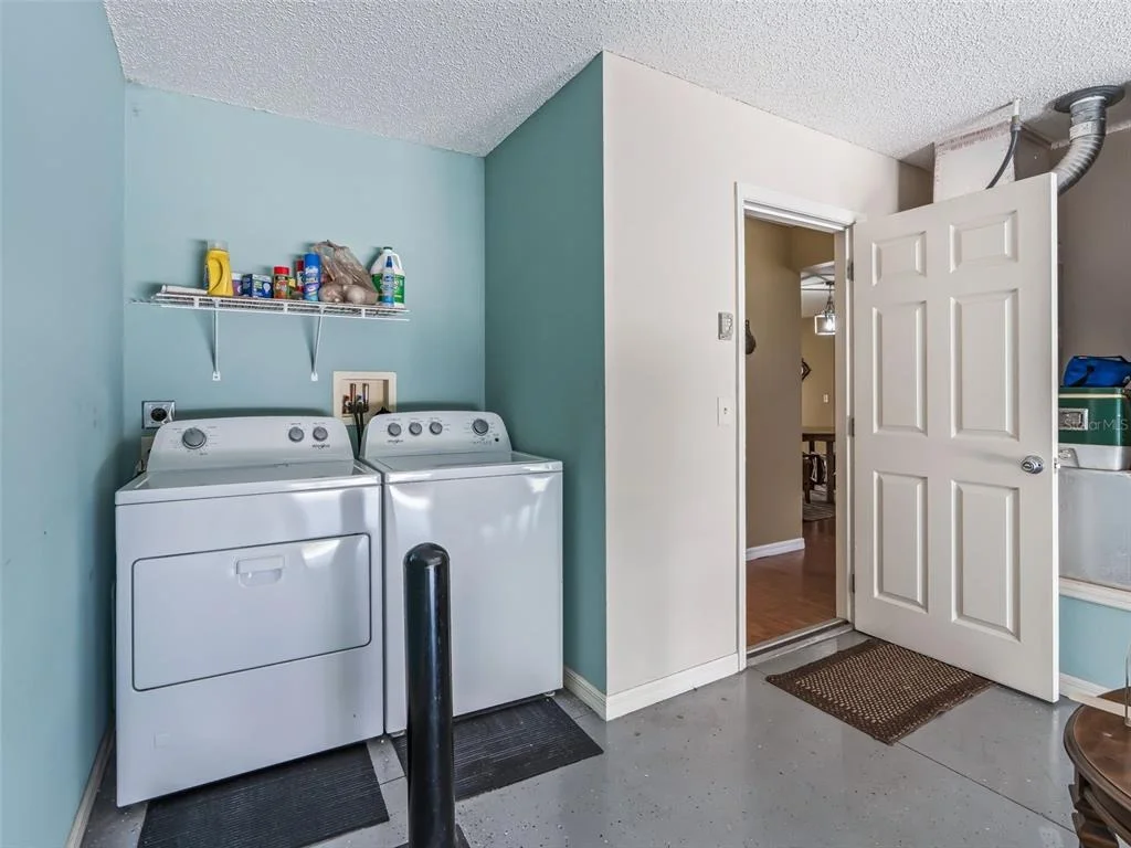 Photo of 897 LIVINGSTON LOOP