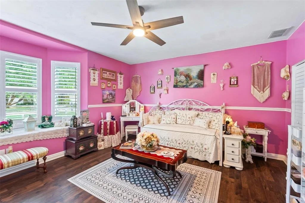 Photo of 27 WINDING CREEK WAY