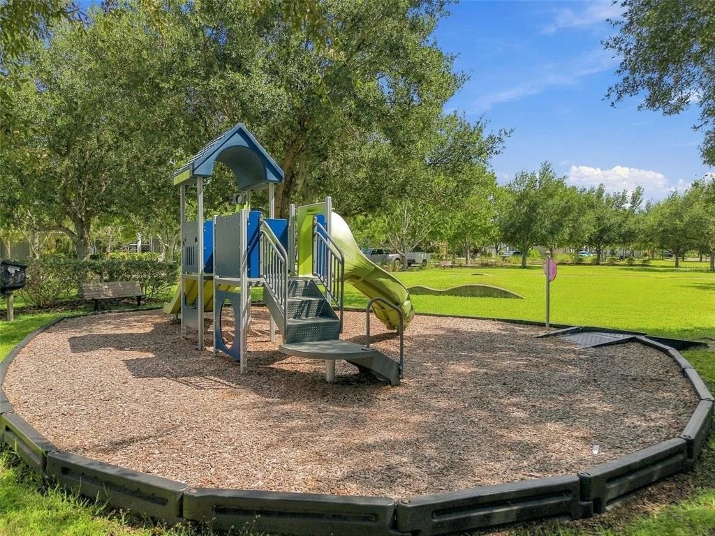 Photo of 6805 PARK STRAND DRIVE