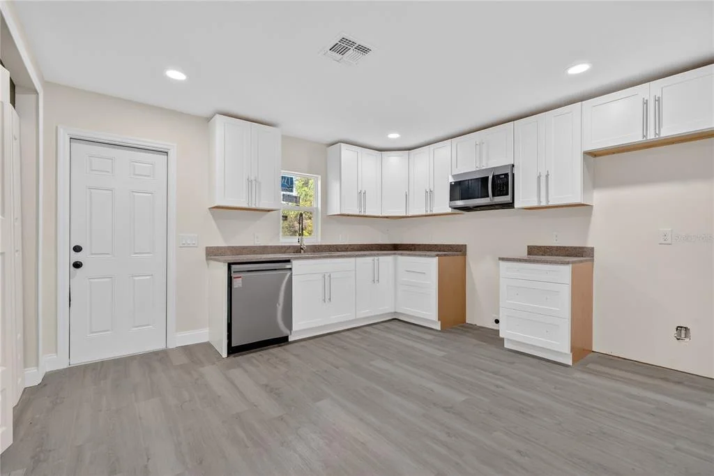 Photo of 40415 COUNTRY ROAD