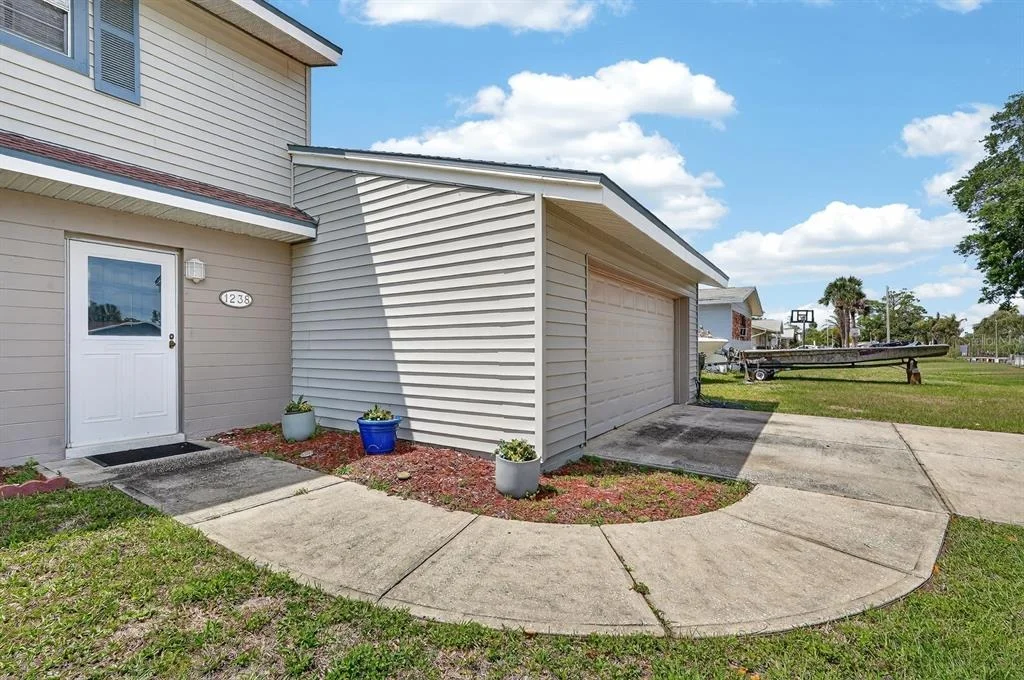 Photo of 1238 SUWANEE ROAD