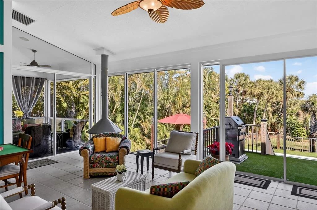 Photo of 10110 CREEKSIDE DRIVE