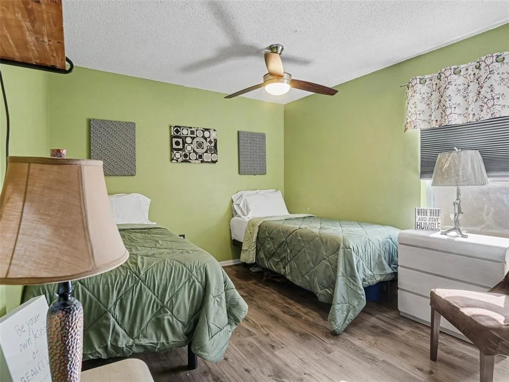 Photo of 550 BUCKINGHAM CIRCLE