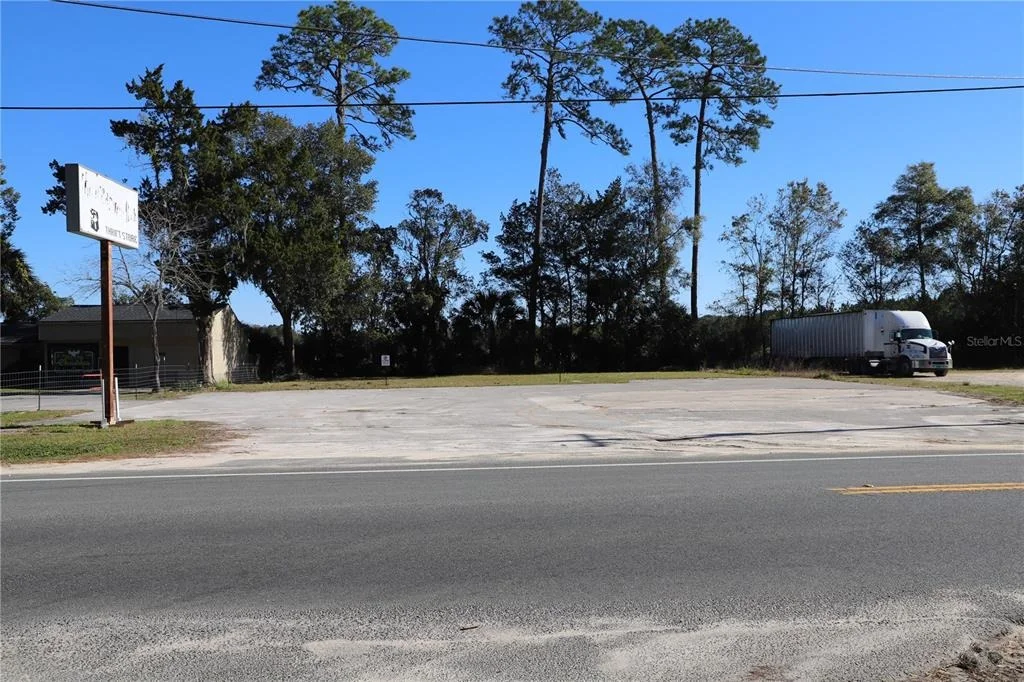Photo of 850 N STATE ROAD 21