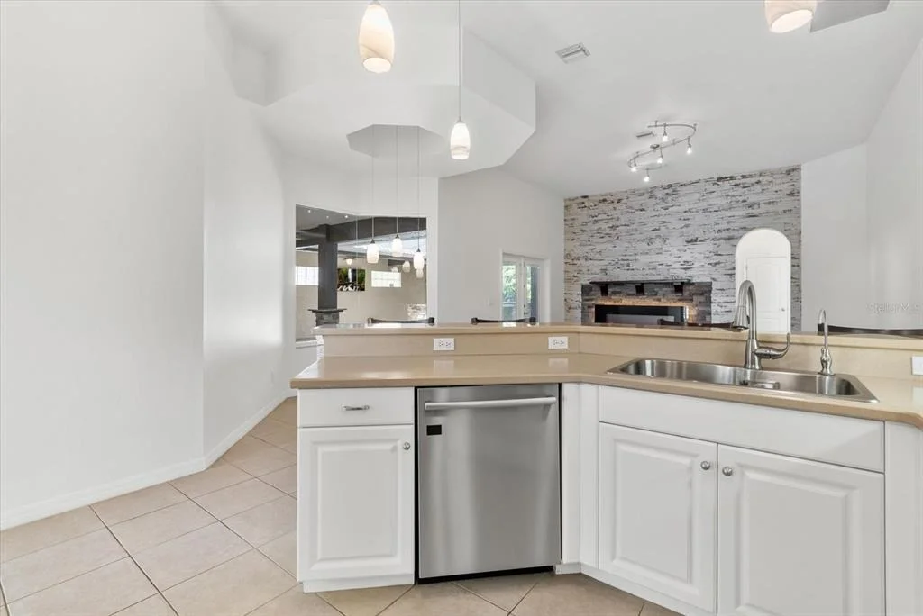 Photo of 4239 CORSO VENETIA BOULEVARD