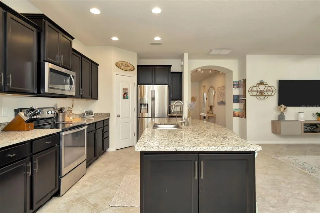 Photo of 16340 TREASURE POINT DRIVE