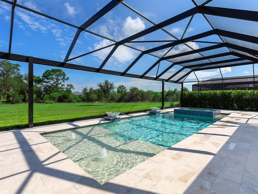 Photo of 17974 PALMISTE DRIVE