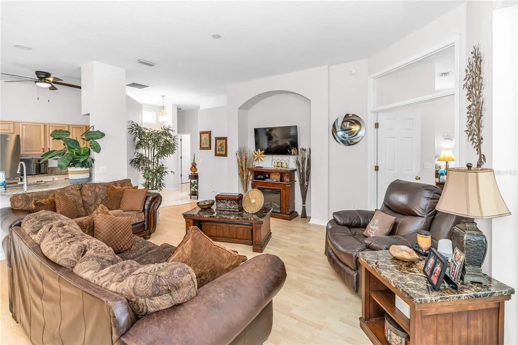 Photo of 414 FAIRLANE DRIVE