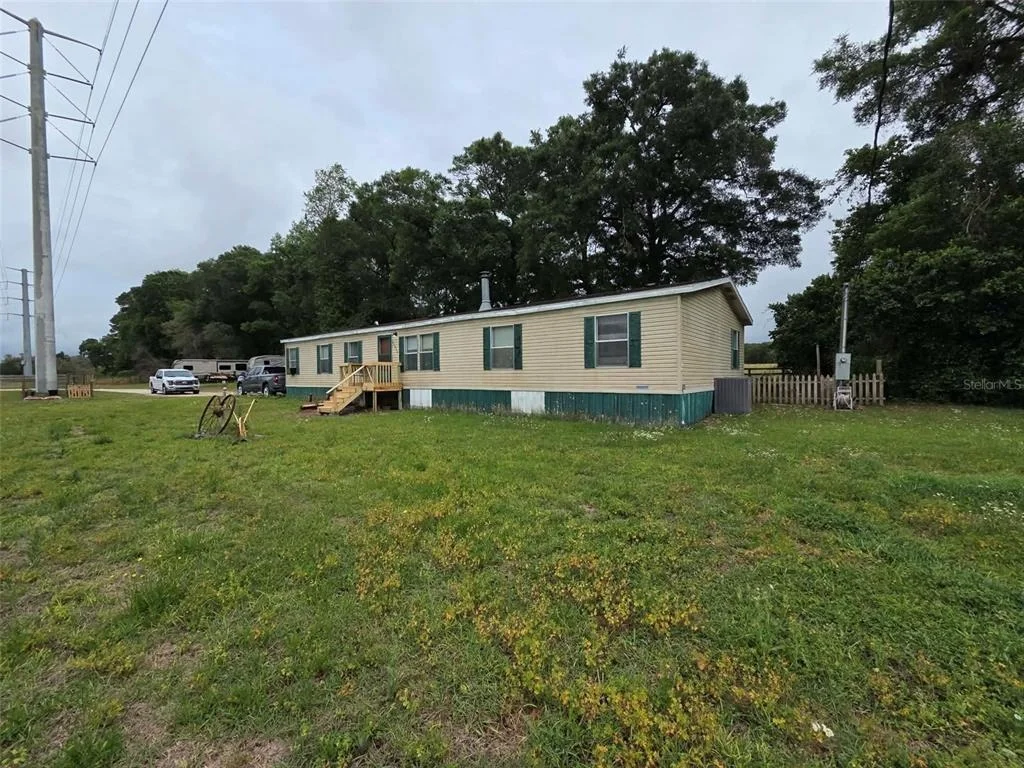 Photo of 25250 RICHBARN ROAD
