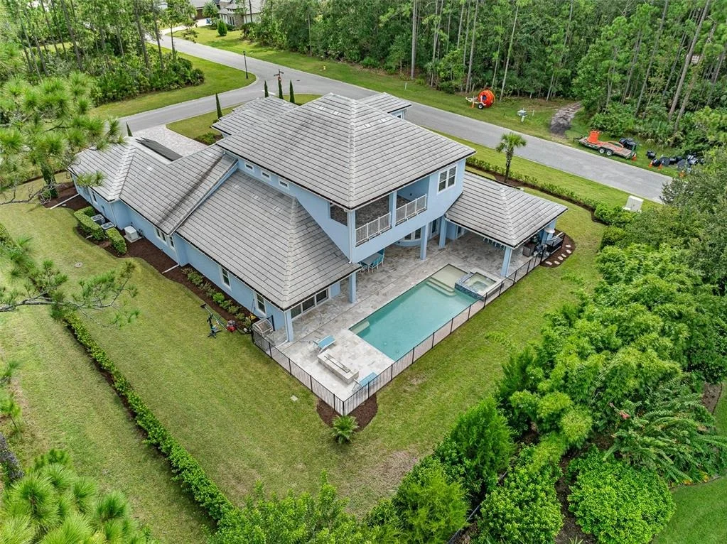 Photo of 998 DOWNSHIRE LANE