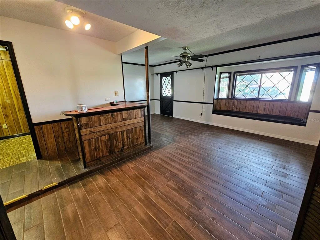 Photo of 4447 TIDEWATER DRIVE