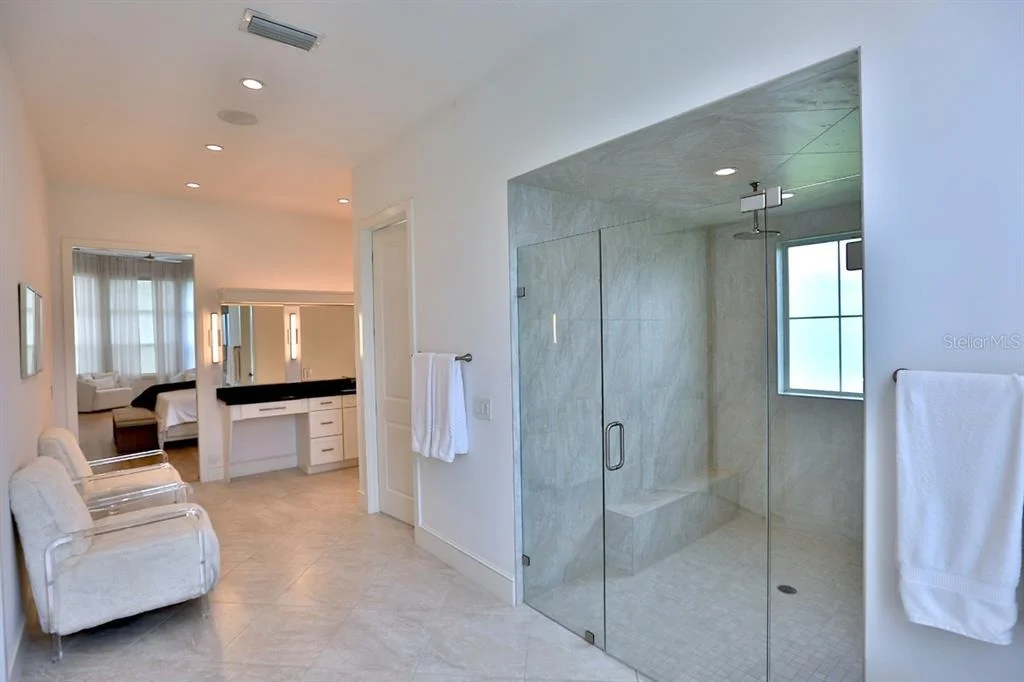 Photo of 601 SE 80TH STREET