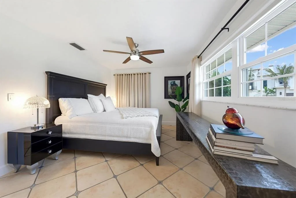 Photo of 407 HARBOR VIEW LANE