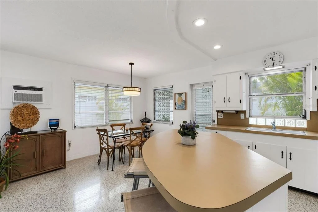 Photo of 531 GRANADA AVENUE